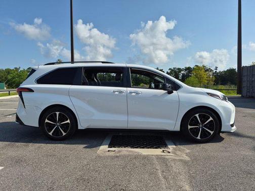 White 2022 Toyota Sienna XSE 7 Passenger