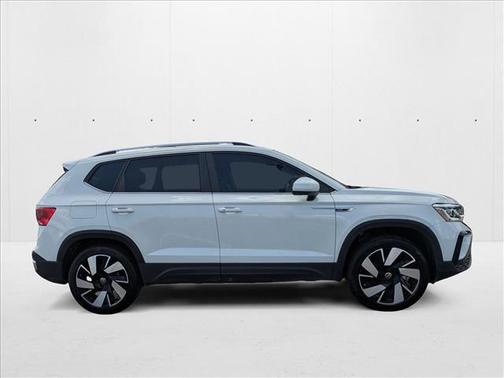 2024 Volkswagen Taos 1.5T SEL
