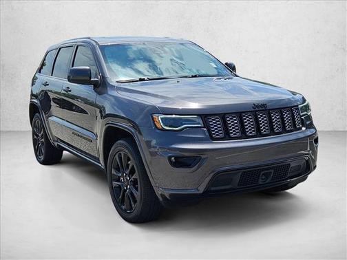 Granite Crystal Metallic Clearcoat 2021 Jeep Grand Cherokee Laredo