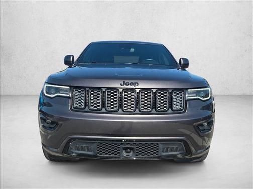 Granite Crystal Metallic Clearcoat 2021 Jeep Grand Cherokee Laredo