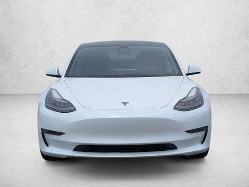 Pearl White Multi-Coat 2022 Tesla Model 3 Long Range