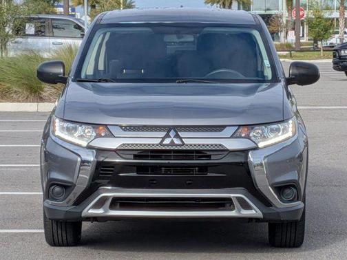 2020 Mitsubishi Outlander ES