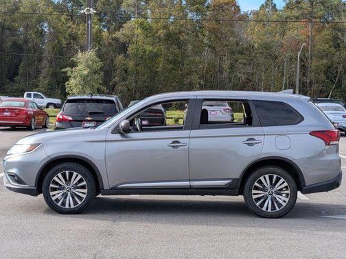2020 Mitsubishi Outlander ES
