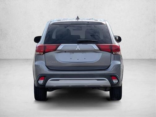 2020 Mitsubishi Outlander ES