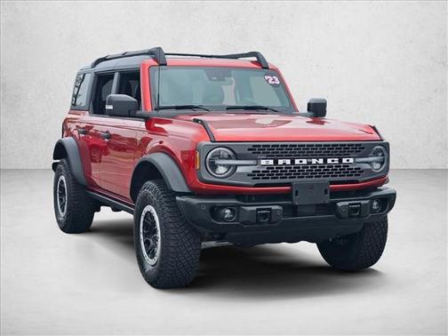 Hot Pepper Red Metallic Tinted Clearcoat 2023 Ford Bronco Badlands