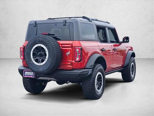 Hot Pepper Red Metallic Tinted Clearcoat 2023 Ford Bronco Badlands