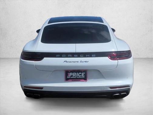 2017 Porsche Panamera Turbo