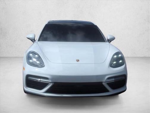 2017 Porsche Panamera Turbo
