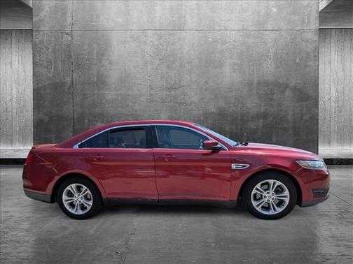 2016 Ford Taurus SEL