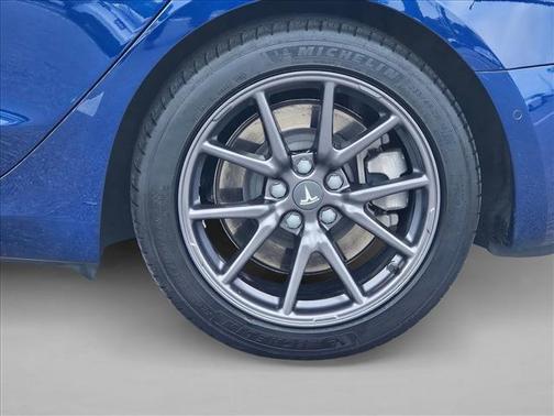 Deep Blue Metallic 2020 Tesla Model 3 Long Range