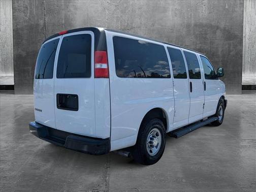 2019 Chevrolet Express 2500 LS