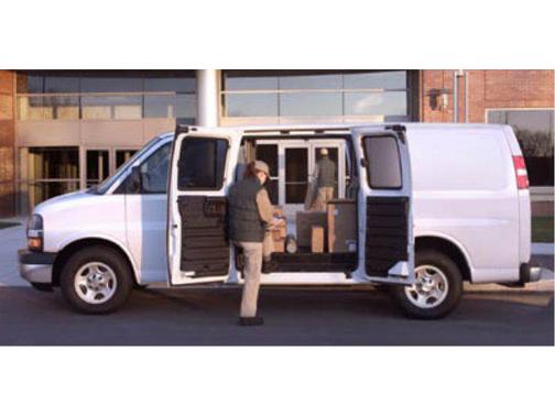2005 Chevrolet Express 2500 Base