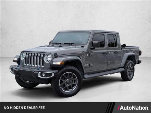 Sting-Gray Clearcoat 2021 Jeep Gladiator Overland