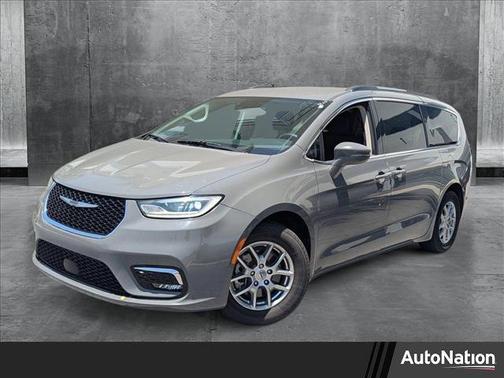 2021 Chrysler Pacifica Touring