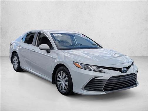 2024 Toyota Camry Hybrid LE