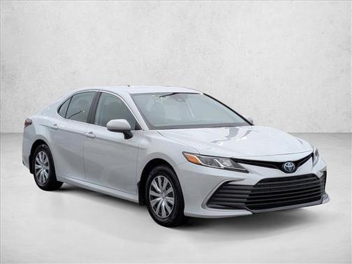 2024 Toyota Camry Hybrid LE