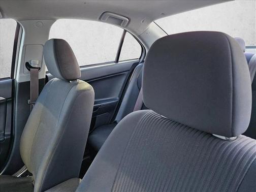 Wicked White Metallic 2015 Mitsubishi Lancer ES