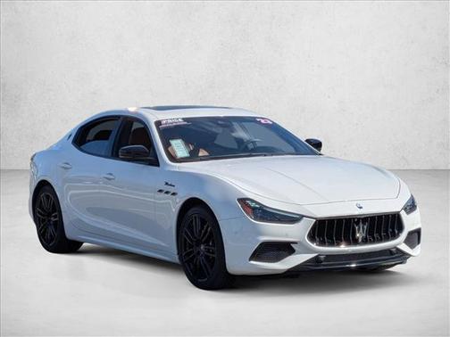 2023 Maserati Ghibli Modena Q4