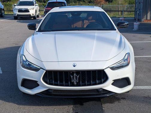 2023 Maserati Ghibli Modena Q4