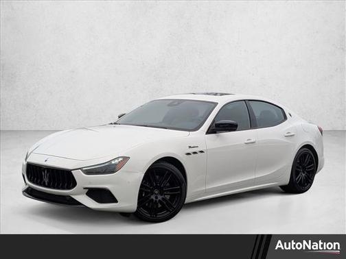 2023 Maserati Ghibli Modena Q4
