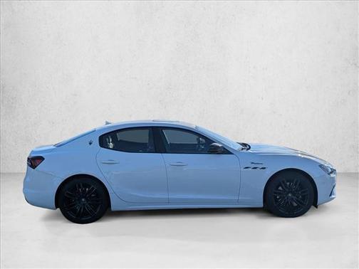 2023 Maserati Ghibli Modena Q4