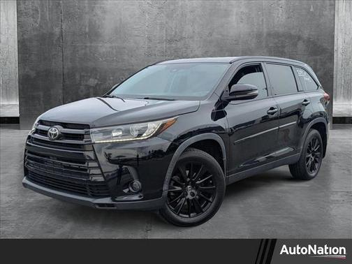 2019 Toyota Highlander SE
