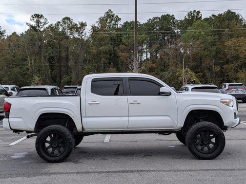2018 Toyota Tacoma SR