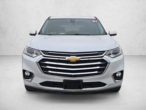 Iridescent Pearl Tricoat 2021 Chevrolet Traverse High Country