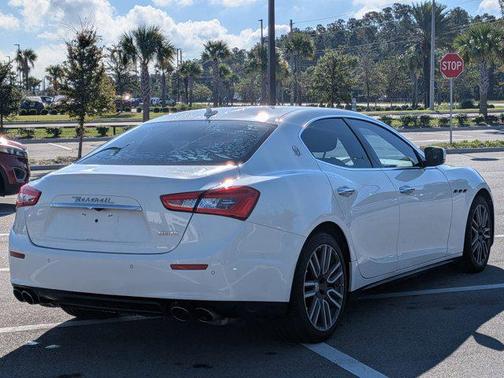 2016 Maserati Ghibli Base