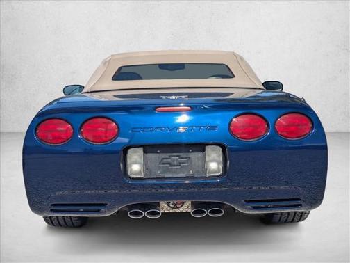 2004 Chevrolet Corvette Base