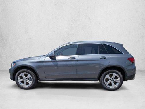 Selenite Grey Metallic 2017 Mercedes-Benz GLC 300 4MATIC