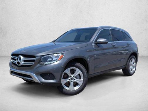 Selenite Grey Metallic 2017 Mercedes-Benz GLC 300 4MATIC