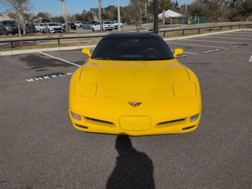 2004 Chevrolet Corvette Base