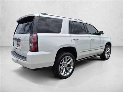 White Frost Tricoat 2019 GMC Yukon Denali
