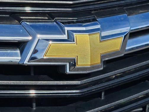 Sterling Gray Metallic 2023 Chevrolet Equinox 1LT