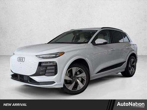 Glacier White Metallic 2025 Audi Q6 e-tron Premium Plus quattro