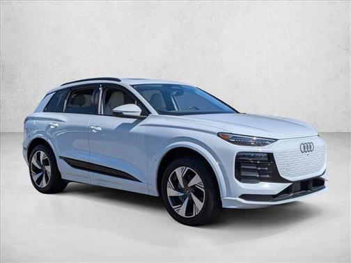 Glacier White Metallic 2025 Audi Q6 e-tron Premium Plus quattro
