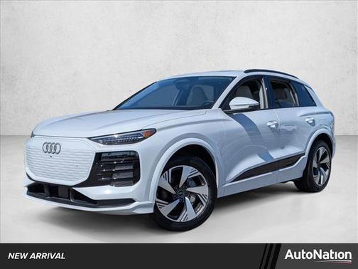 Glacier White Metallic 2025 Audi Q6 e-tron Premium Plus quattro