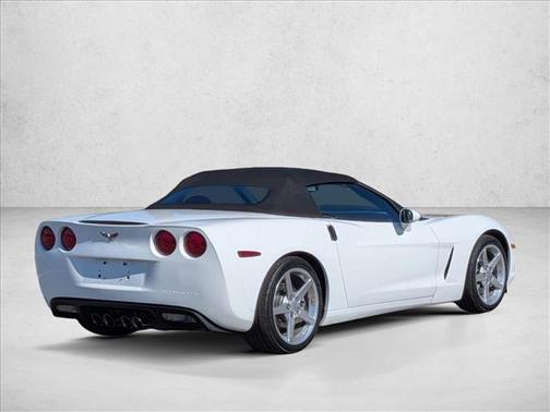 2005 Chevrolet Corvette Base
