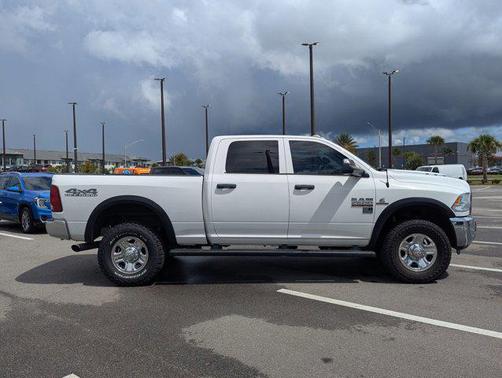 2018 RAM 2500 Tradesman Crew Cab 4x4 6'4' Box