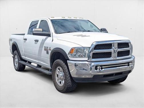 2018 RAM 2500 Tradesman Crew Cab 4x4 6'4' Box