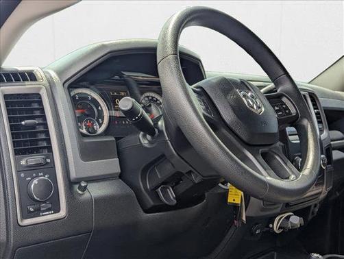 2018 RAM 2500 Tradesman Crew Cab 4x4 6'4' Box