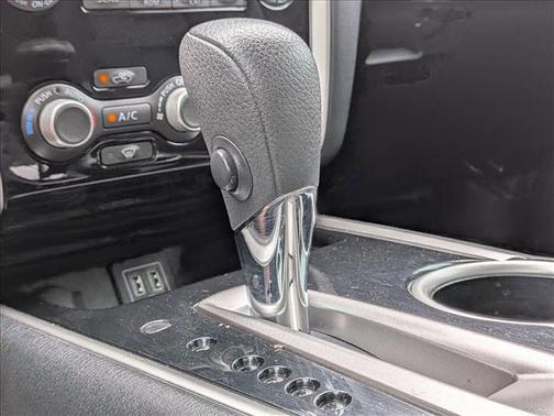 Glacier White 2018 Nissan Pathfinder S