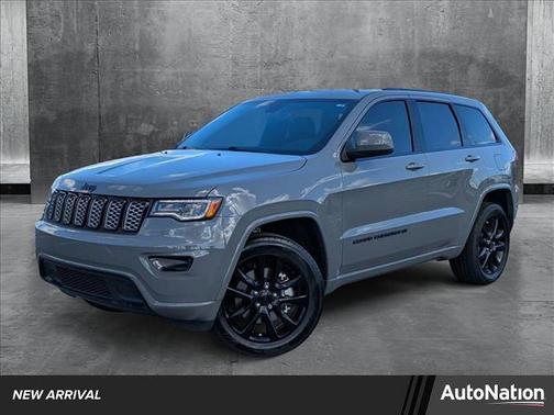2022 Jeep Grand Cherokee Laredo