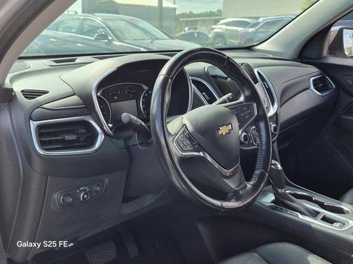 Silver Ice Metallic 2020 Chevrolet Equinox L