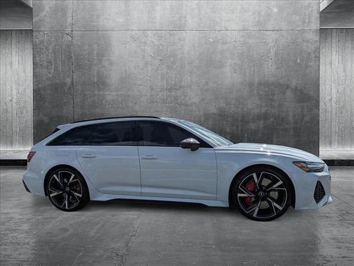 2022 Audi RS 6 Avant 4.0T