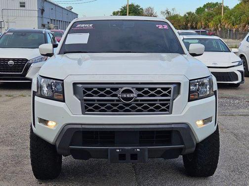 2022 Nissan Frontier SV