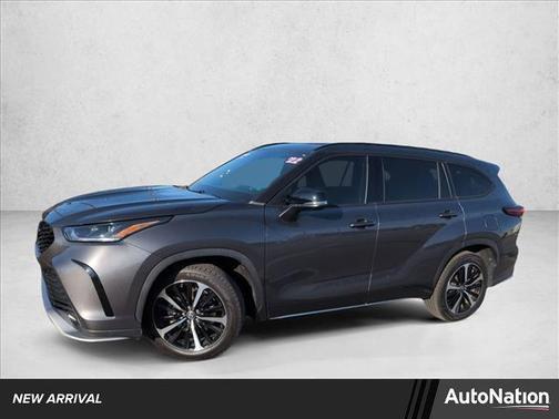 2022 Toyota Highlander XSE