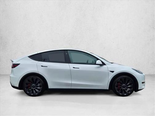 Pearl White Multi-Coat 2024 Tesla Model Y Performance Dual Motor All-Wheel Drive