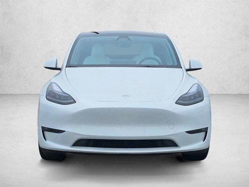 Pearl White Multi-Coat 2024 Tesla Model Y Performance Dual Motor All-Wheel Drive